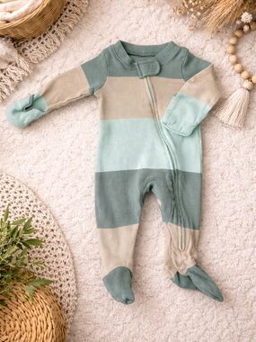 Honest Baby Newborn Footed Sleeper NWOT Organic Cotton Neutral Stripe